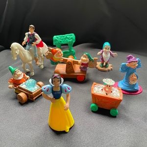 Disney McDonald's SNOW WHITE & The 7 Dwarves Happy Meal Toys